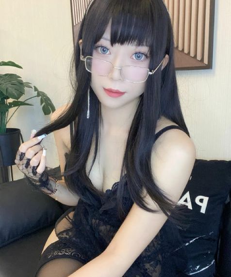欧美丰满套图_BD英语免费全集观看