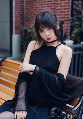 欧美肥臀中文在线_720HD在线观看